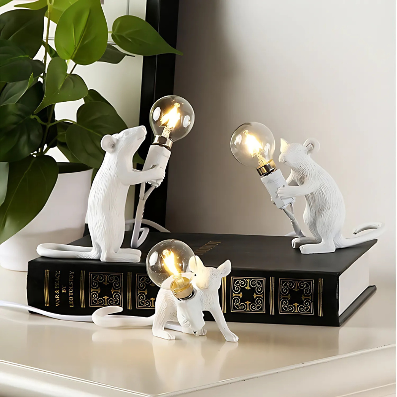 Dekorative Tischlampe im Mausdesign