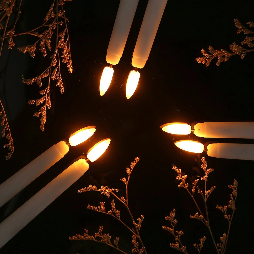 LED-Spitzkerzen als stimmungsvolle Dekoration für das Esszimmer