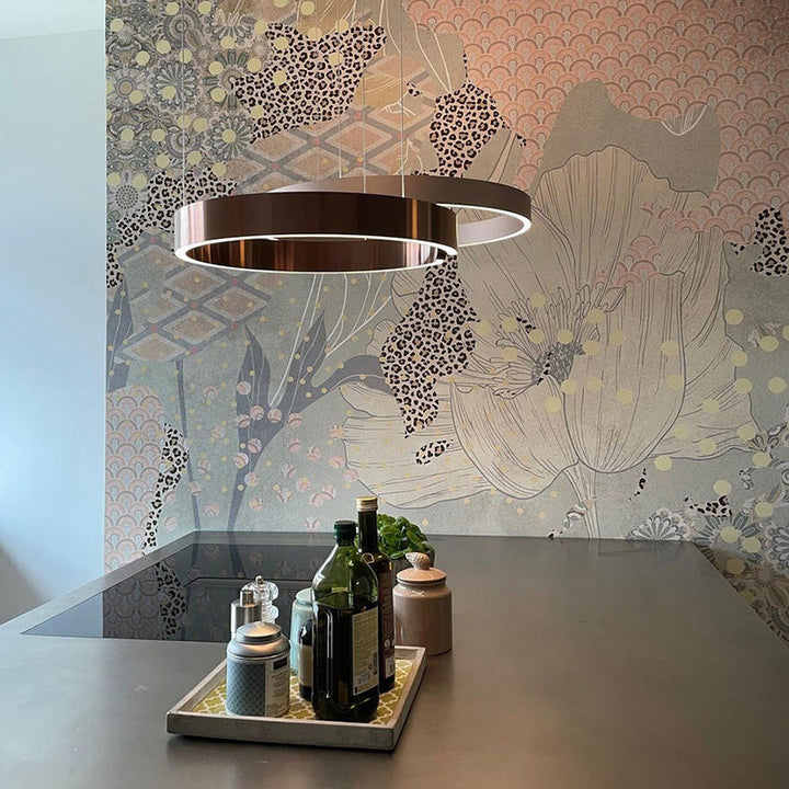 Moderne LED Pendelleuchte in Ringform mit Deckenmontage