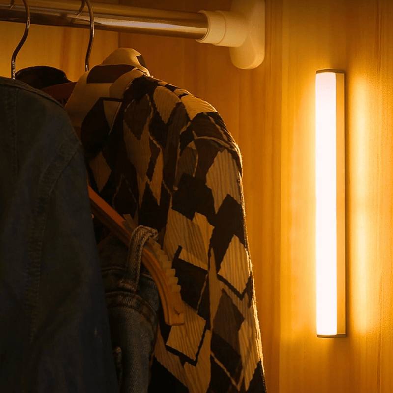 Rechargeable motion sensor LED lamp – Energy efficient &amp; USB powered