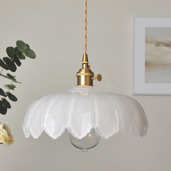 Classic pendant lamp with copper and glass dome