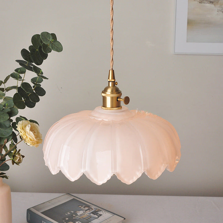Classic pendant lamp with copper and glass dome