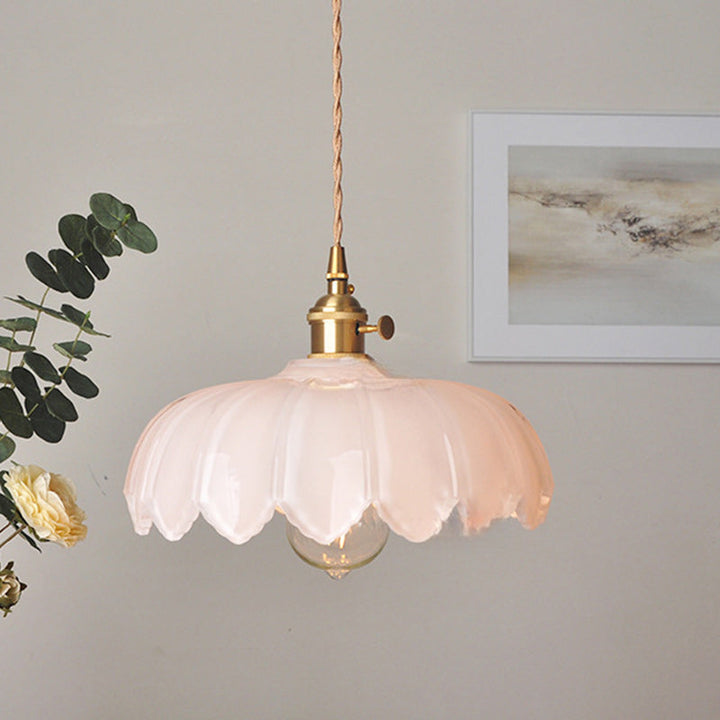 Classic pendant lamp with copper and glass dome
