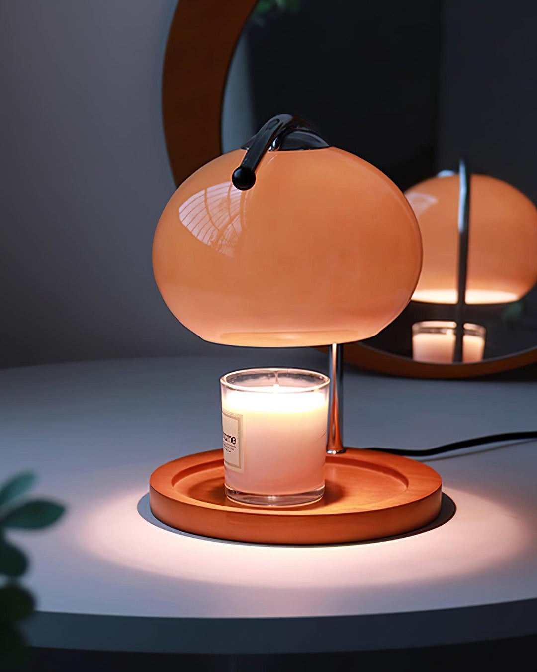 Candle warmer lamp made of glass and wood