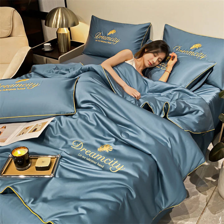 Smooth summer duvet with a cooling silk feel