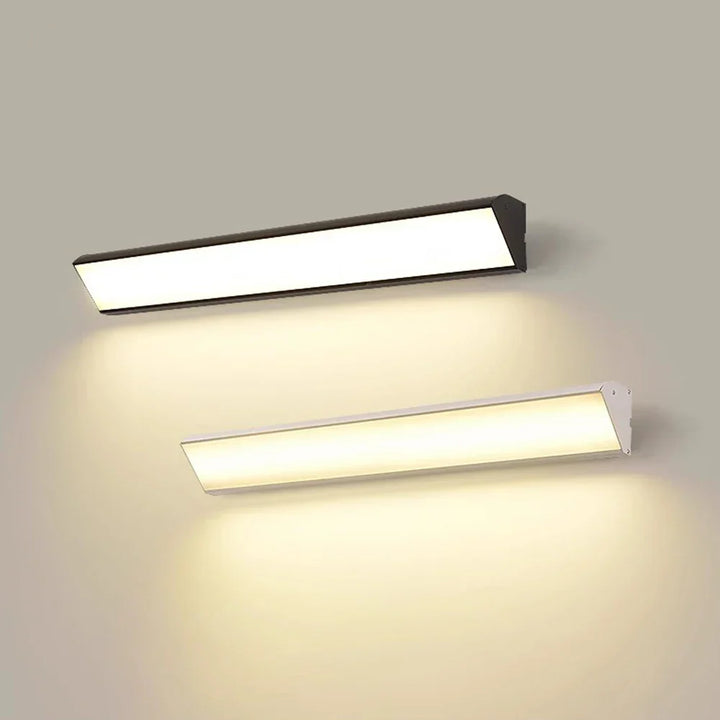 Simple outdoor wall light with LED lighting