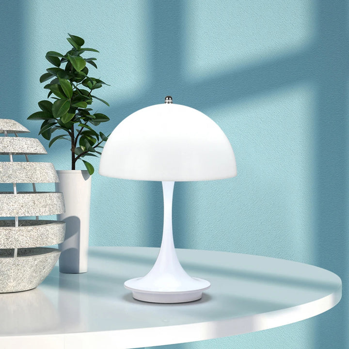 Danish mushroom-shaped table lamp in Nordic style with wireless charging