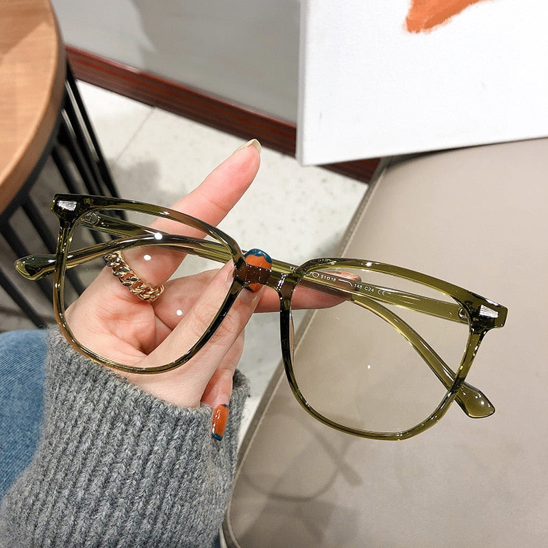 Leichte Dioptrienbrille mit Blaulichtfilter – stilvoll & augenschonend