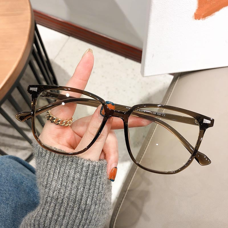 Leichte Dioptrienbrille mit Blaulichtfilter – stilvoll & augenschonend
