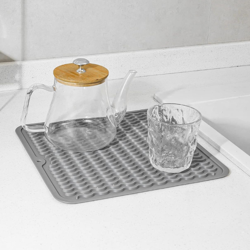 Silicone drip and protective mat – Versatile, heat-resistant and easy to clean