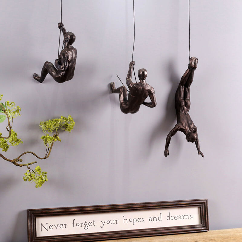 Wall Sculpture Climber – Inspiring 3D Decoration made of Resin &amp; Iron for Modern Home Design