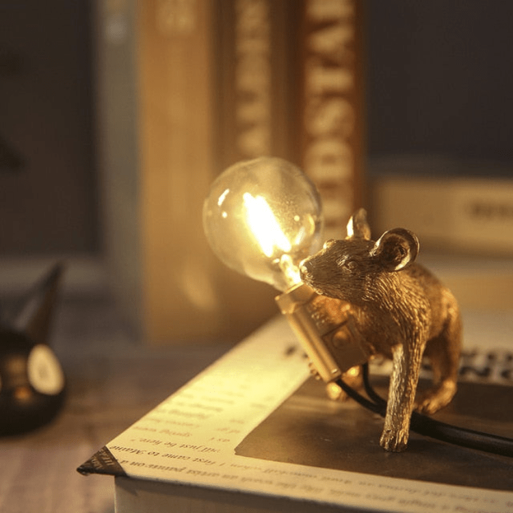 Dekorative Tischlampe im Mausdesign