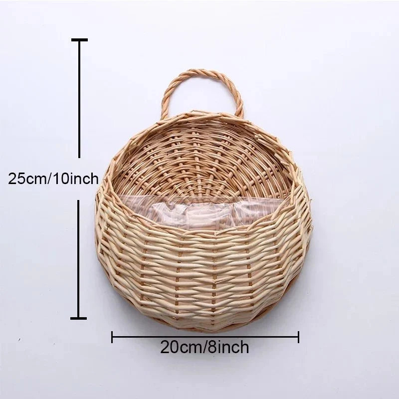 Wandkorb aus Rattan zur Verschönerung von Balkon, Terrasse oder Innenraum
