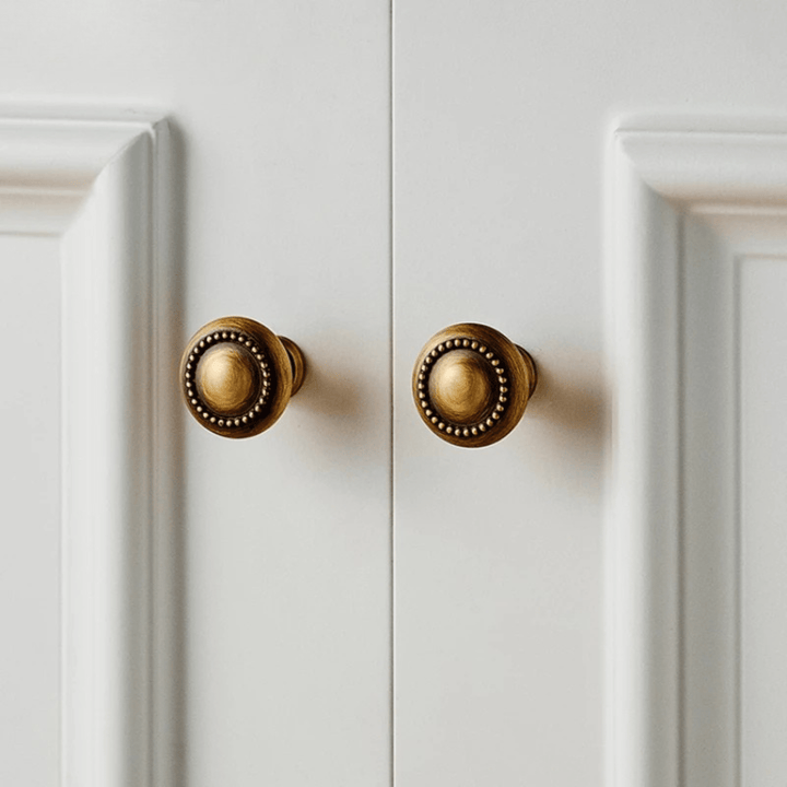 Möbelknopf aus massivem Messing in Antikbronze, 29 mm