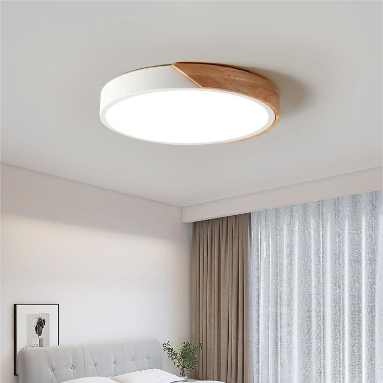 Nordic LED ceiling light made of wood – Round design in Scandinavian style