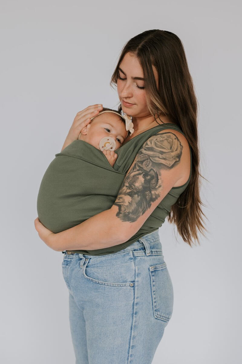 T-shirt baby carrier – comfortable, stylish &amp; breathable