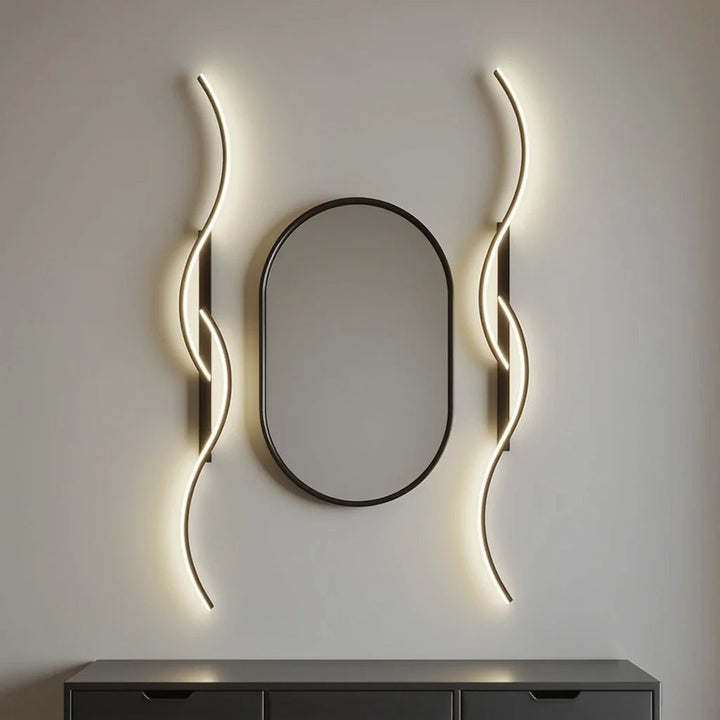 Modern wave LED wall light – dimmable &amp; stylish in gold/black